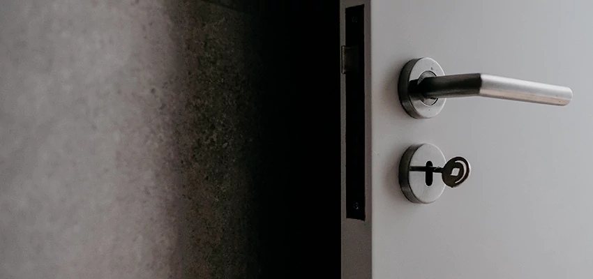 Front Door Handle Repair And Installation in Parkway, CA