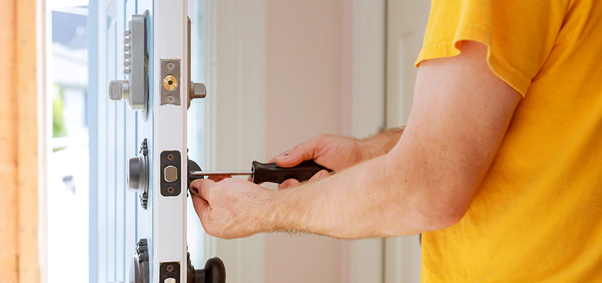 Eviction Locksmith For Key Fob Replacement Services in Parkway, CA